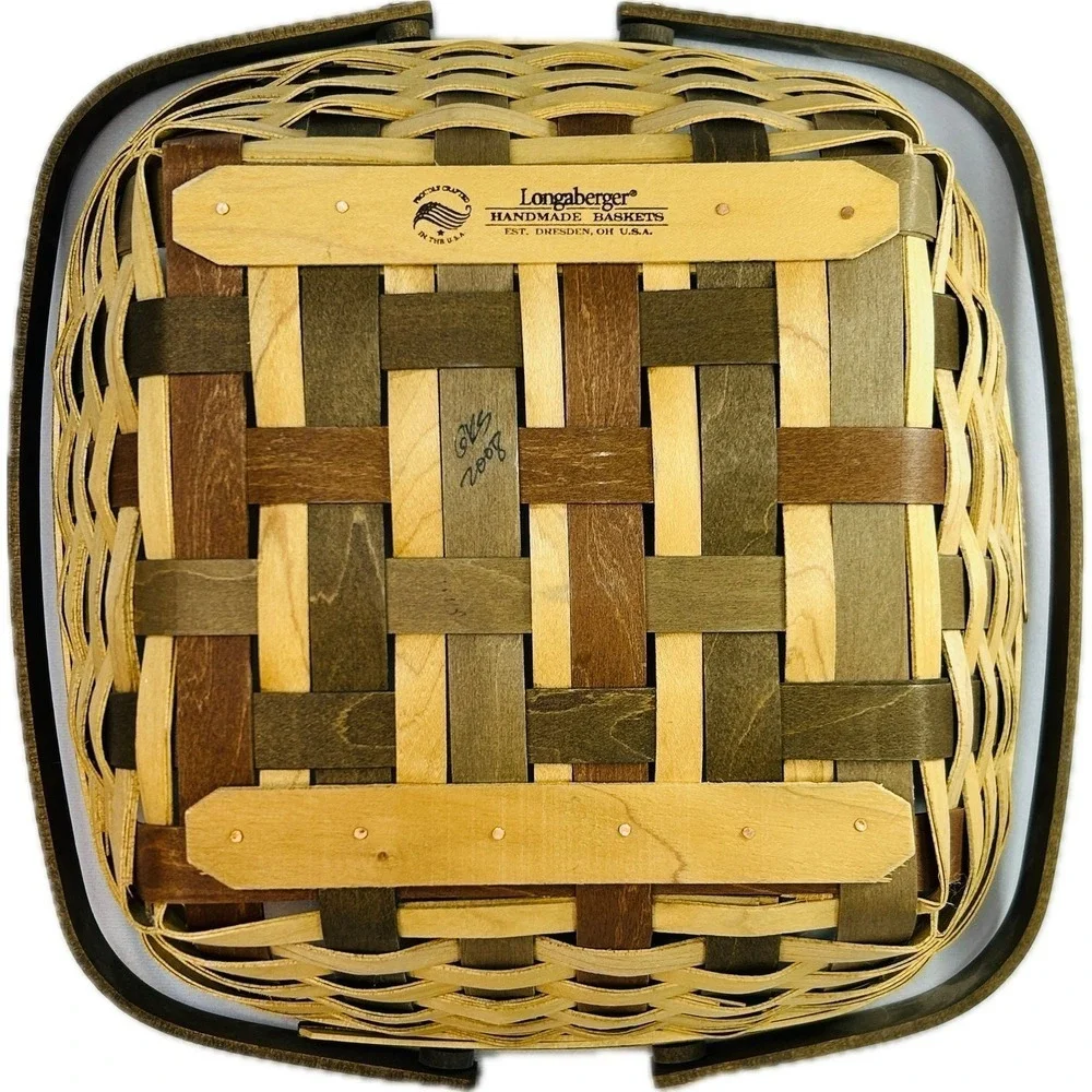 Longaberger ACT WOVEN MEMORIES BASKET 2008 with Protector - Picture 6 of 10